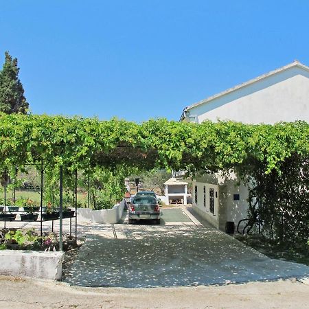 Apartment Klarić-2 Trogir Bagian luar foto