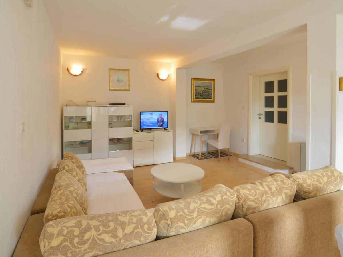 Apartment Klarić-2 Trogir Bagian luar foto